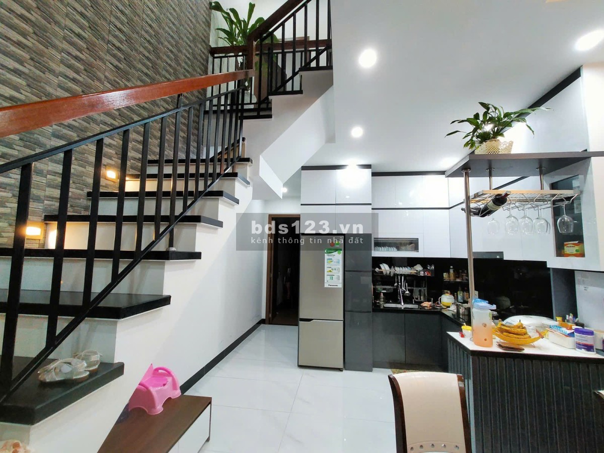 Bán nhà Mỹ Đa Đông 8 gần biển gần chợ gần trung tâm