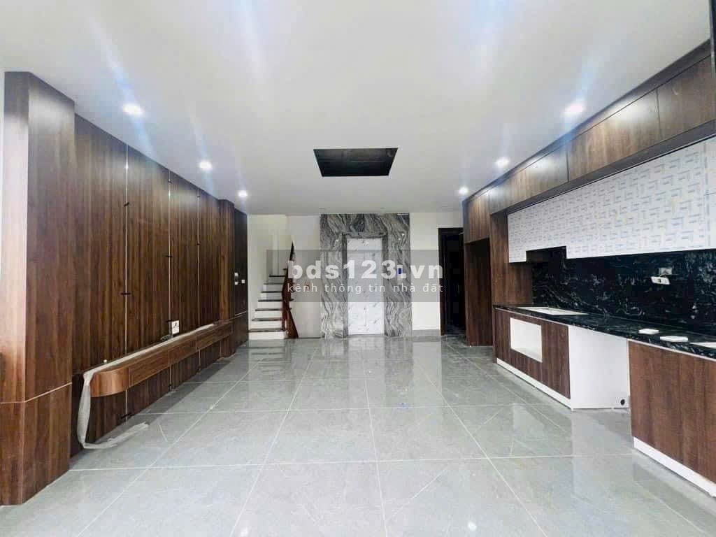 NHÀ MỚI XÂY DỰNG 50m2 GIÁ RẺ – ÁI MỘ, LONG BIÊN.