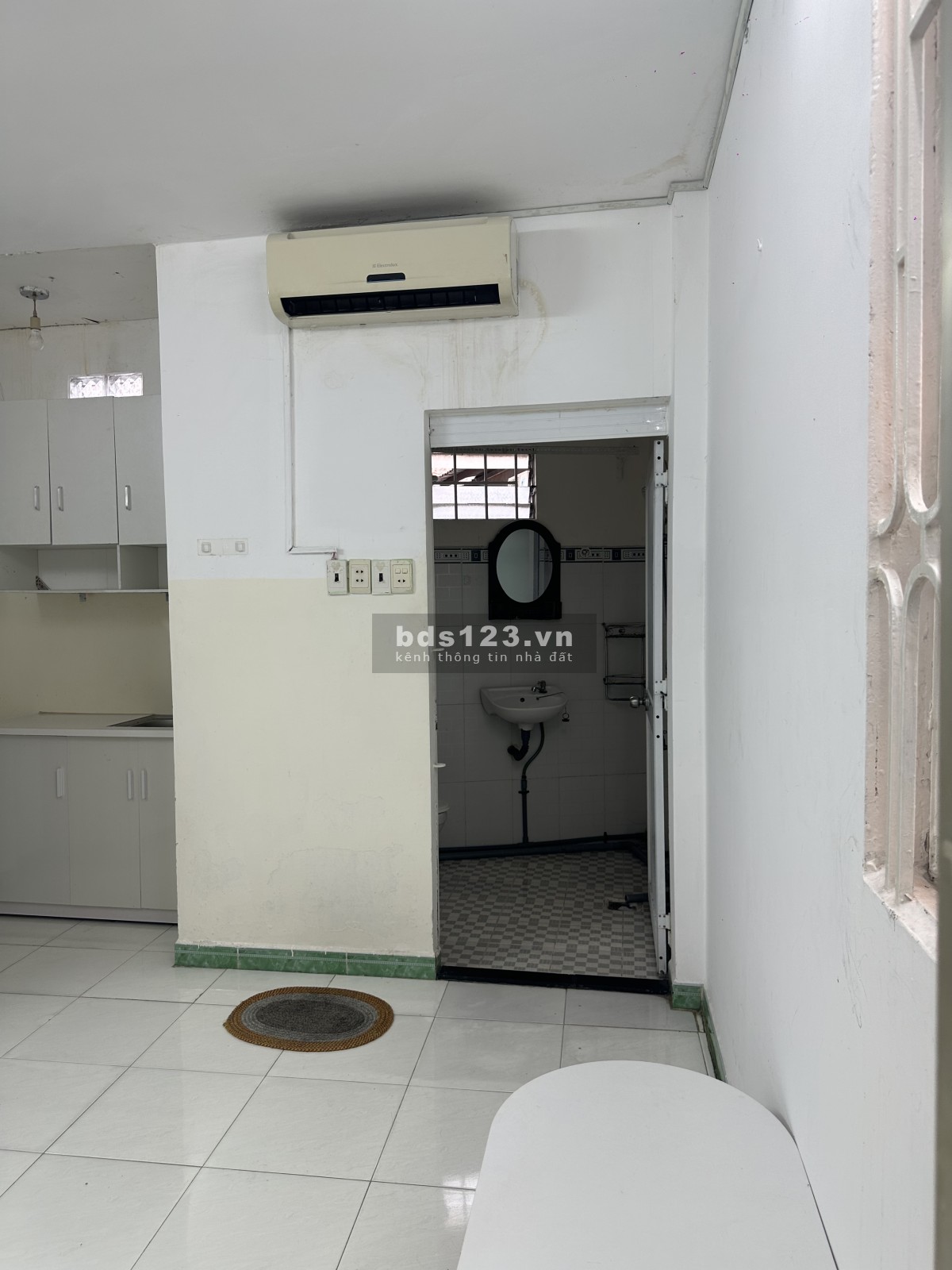 Phòng trọ giá rẻ Ngô Tất Tố, Q.Bình Thạnh - Đầy đủ tiện nghi - Nội thất full cơ bản