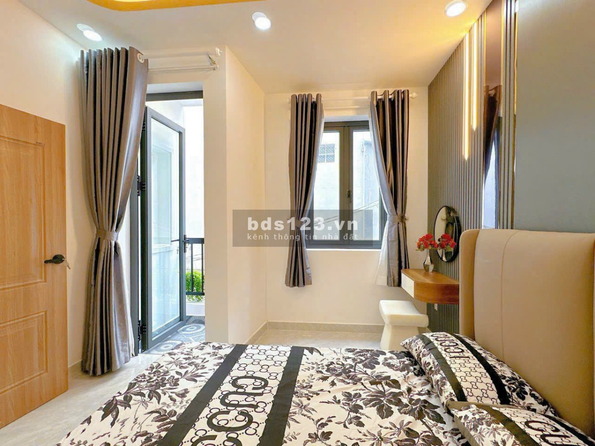 BÁN NHÀ 150M2 - QUẬN PHÚ NHUẬN, CHỈ NHỈNH 6 TỶ