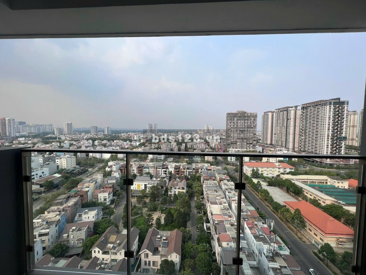 Cho thuê căn 2 phòng ngủ tầng cao One Verandah 18tr/tháng bao phí nhà trống ở ngay