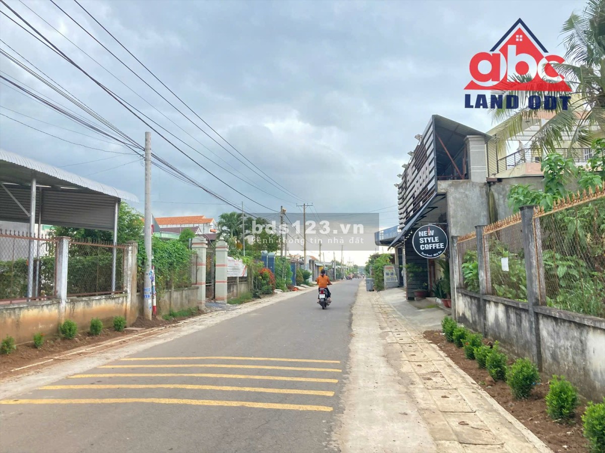 Bán đất mặt tiền đường ấp tân thịnh 4400m2 giá chỉ 4ty840 sổ riêng, xã đồi 61 trảng bom Đồng nai
