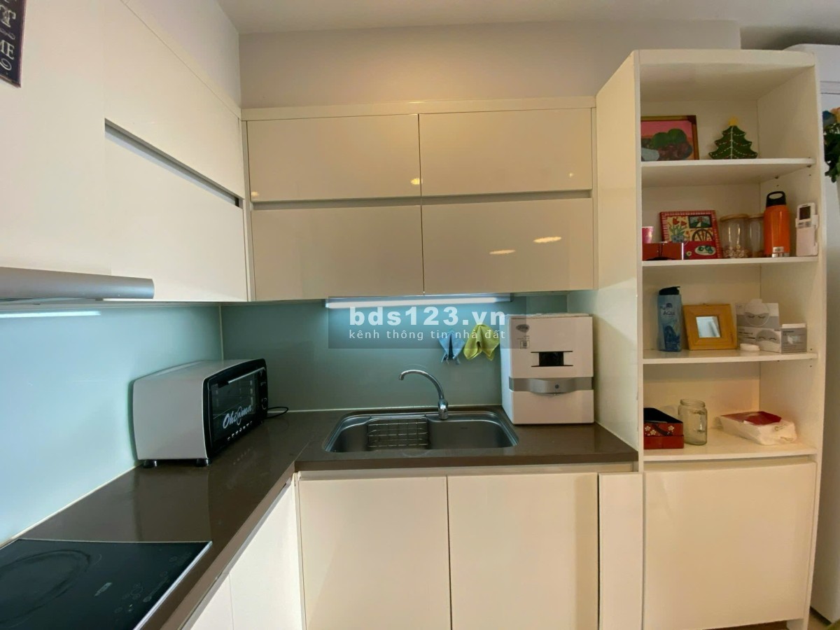 Cho thuê căn hộ 2pn 2wc - 93m2 - Full nội thất gần sân bay giá 18tr/th, ở ngay. LH 0932192028 Ms.Mai
