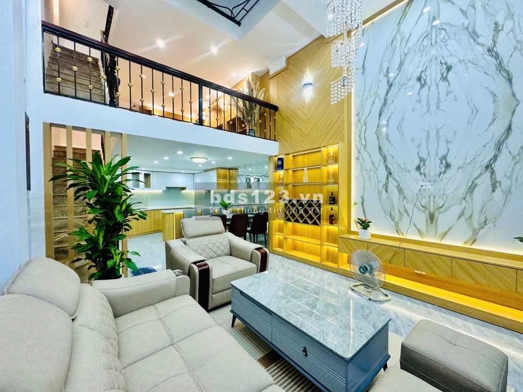 [DUY NHẤT] Nhà phố Hồ Tùng Mậu, hẻm xe hơi, mới cứng, nội thất siêu VIP, dt 61m2*5t, mt 4m, 7.8 tỷ