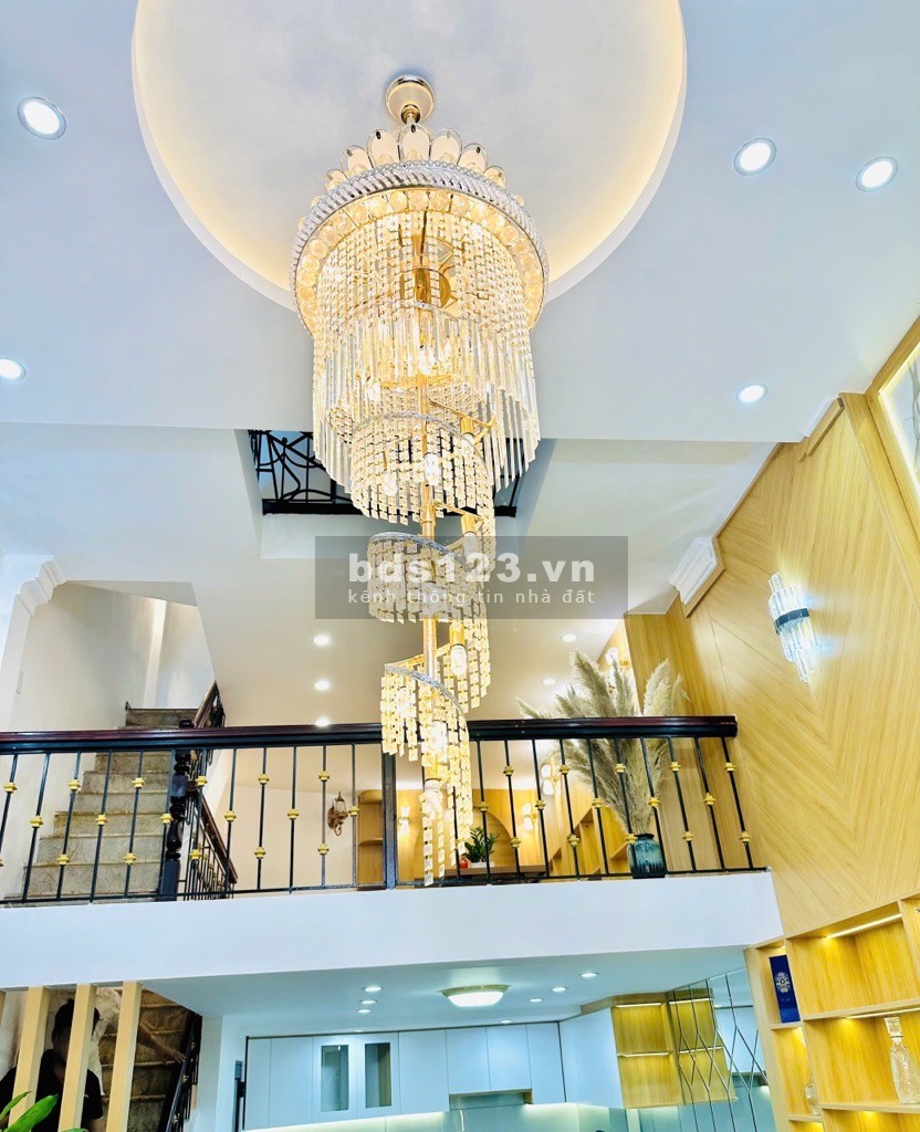 [DUY NHẤT] Nhà phố Hồ Tùng Mậu, hẻm xe hơi, mới cứng, nội thất siêu VIP, dt 61m2*5t, mt 4m, 7.8 tỷ