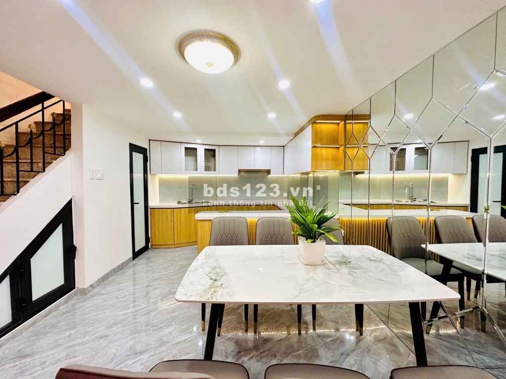 [DUY NHẤT] Nhà phố Hồ Tùng Mậu, hẻm xe hơi, mới cứng, nội thất siêu VIP, dt 61m2*5t, mt 4m, 7.8 tỷ