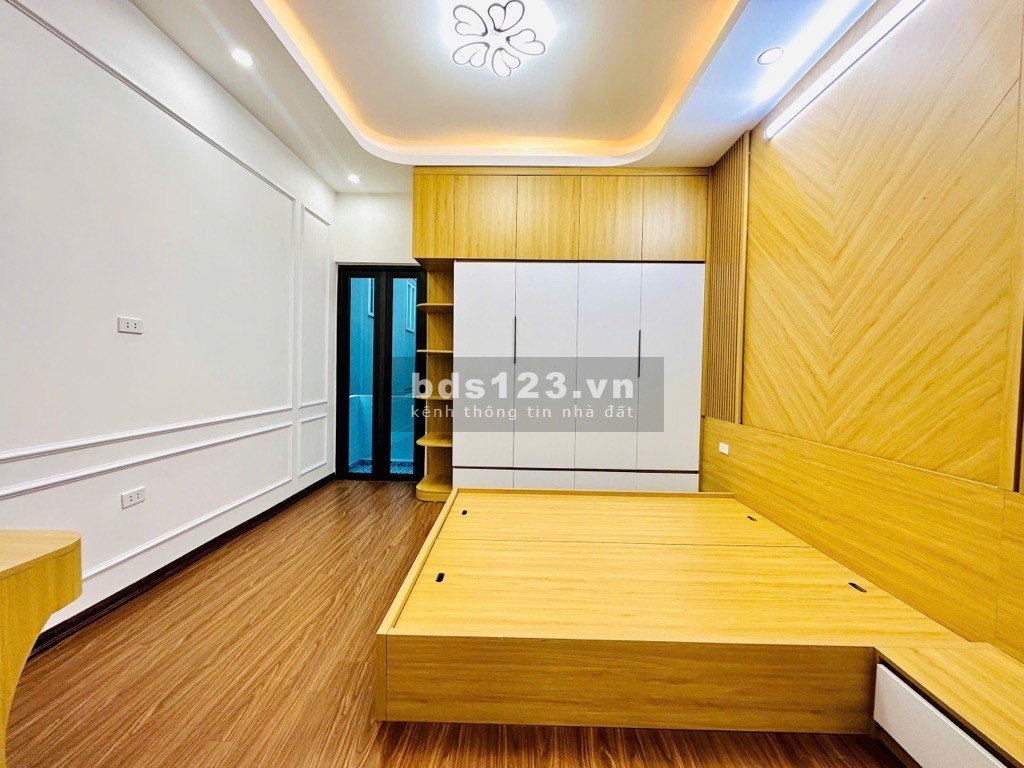 [DUY NHẤT] Nhà phố Hồ Tùng Mậu, hẻm xe hơi, mới cứng, nội thất siêu VIP, dt 61m2*5t, mt 4m, 7.8 tỷ