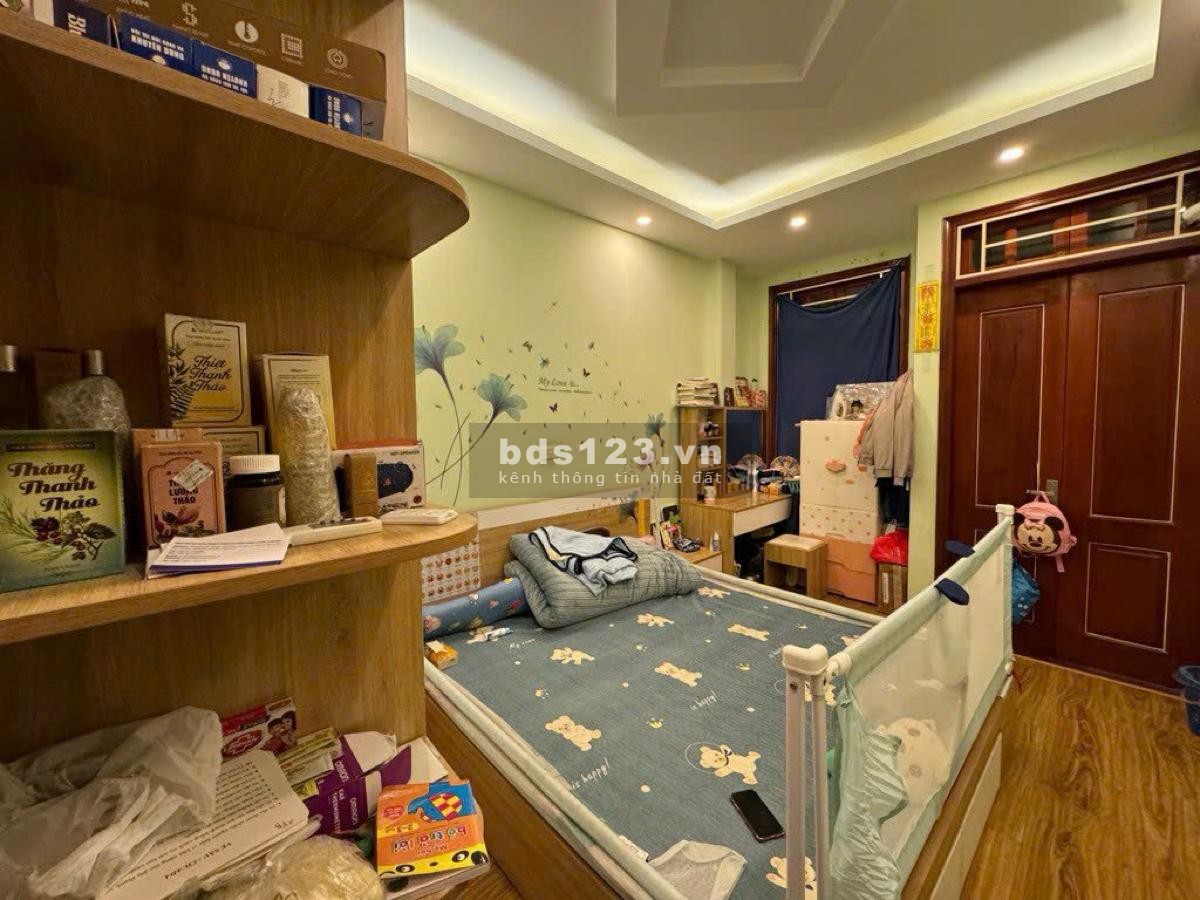 Bán nhà 36m2 giá rẻ Khu Giáp Bát.