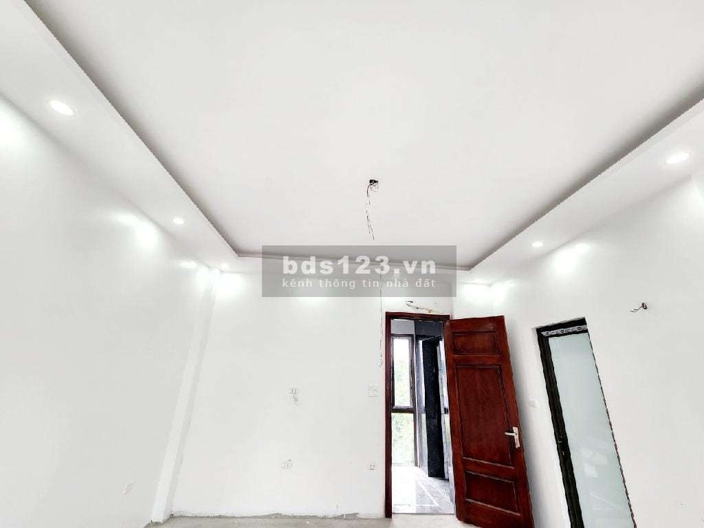 NHÀ ĐẸP - GIÁ RẺ - MẶT PHỐ THÔNG THOÁNG