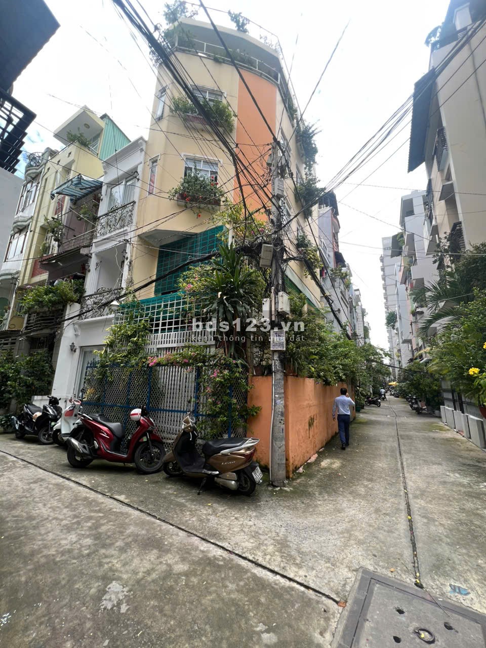 BÁN NHÀ - BIỆT THỰ PHÁP MINI SIÊU ĐẸP, 36M2, QUẬN 1 - CHỈ HƠN 4 TỶ