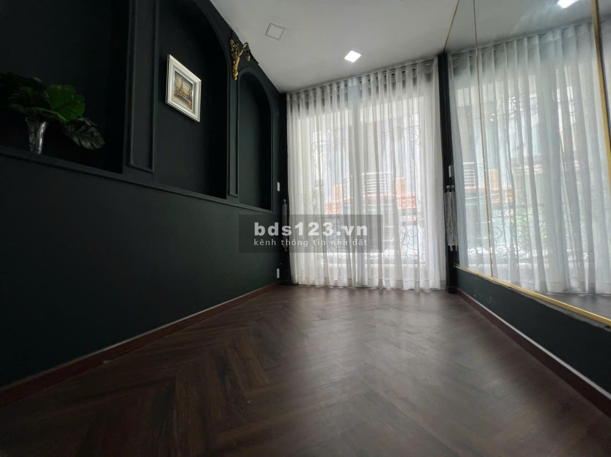 BÁN NHÀ - BIỆT THỰ PHÁP MINI SIÊU ĐẸP, 36M2, QUẬN 1 - CHỈ HƠN 4 TỶ