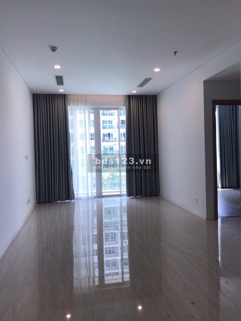 CHO THUÊ 2PN SADORA - VIEW HỒ BƠI YÊN TĨNH MÁT MẼ