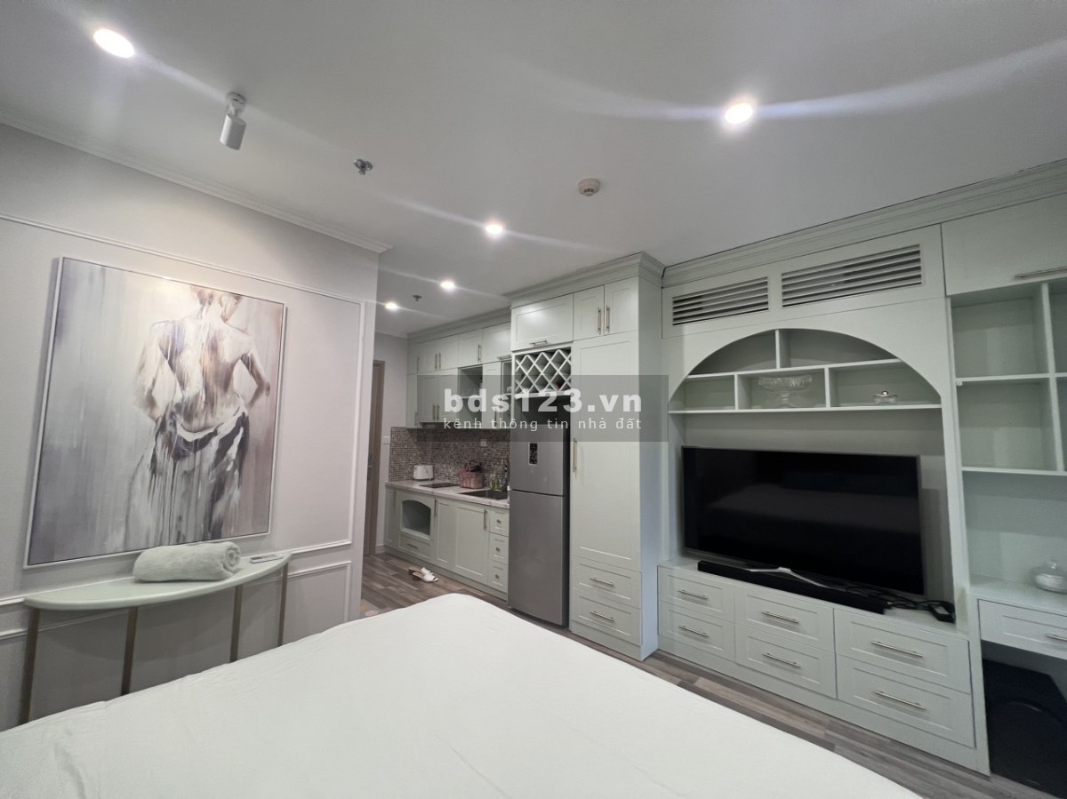 Cần tiền bán gấp căn studio 37m2 giá chỉ 1 tỷ 650 tr tại Vinhomes Ocean Park Gia Lâm
