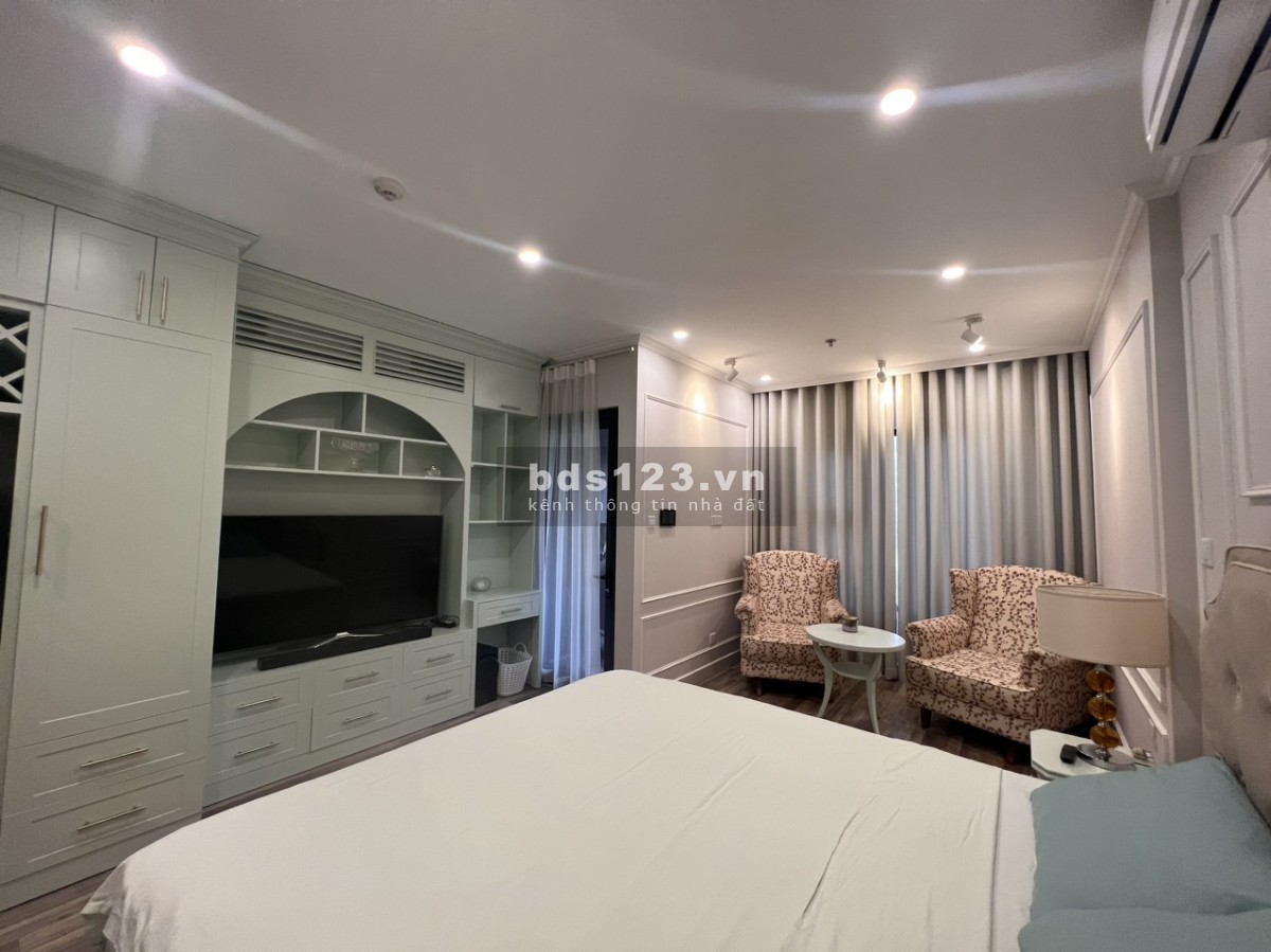 Cần tiền bán gấp căn studio 37m2 giá chỉ 1 tỷ 650 tr tại Vinhomes Ocean Park Gia Lâm