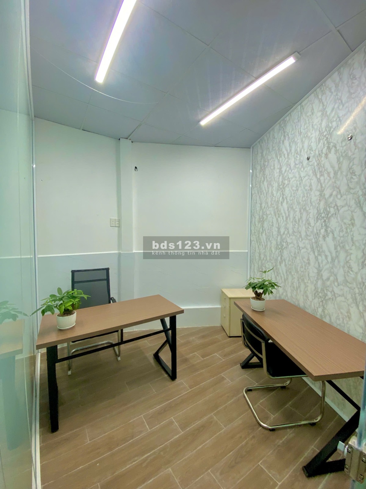 Văn phòng mới có sẵn nội thất với nhiều ưu đãi trong tháng 9.Giảm đến 60%. Lh 0765.290.897 ms. Nhung