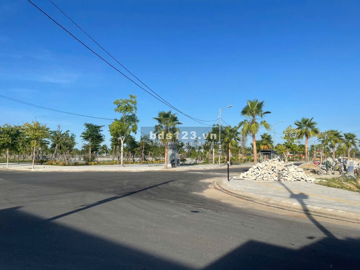 Đất nền villa, biệt thự tại trung tâm TP Hội AN, cách phố cổ 3km giá chỉ 28tr/m2, cố sổ, CSHT quy mô