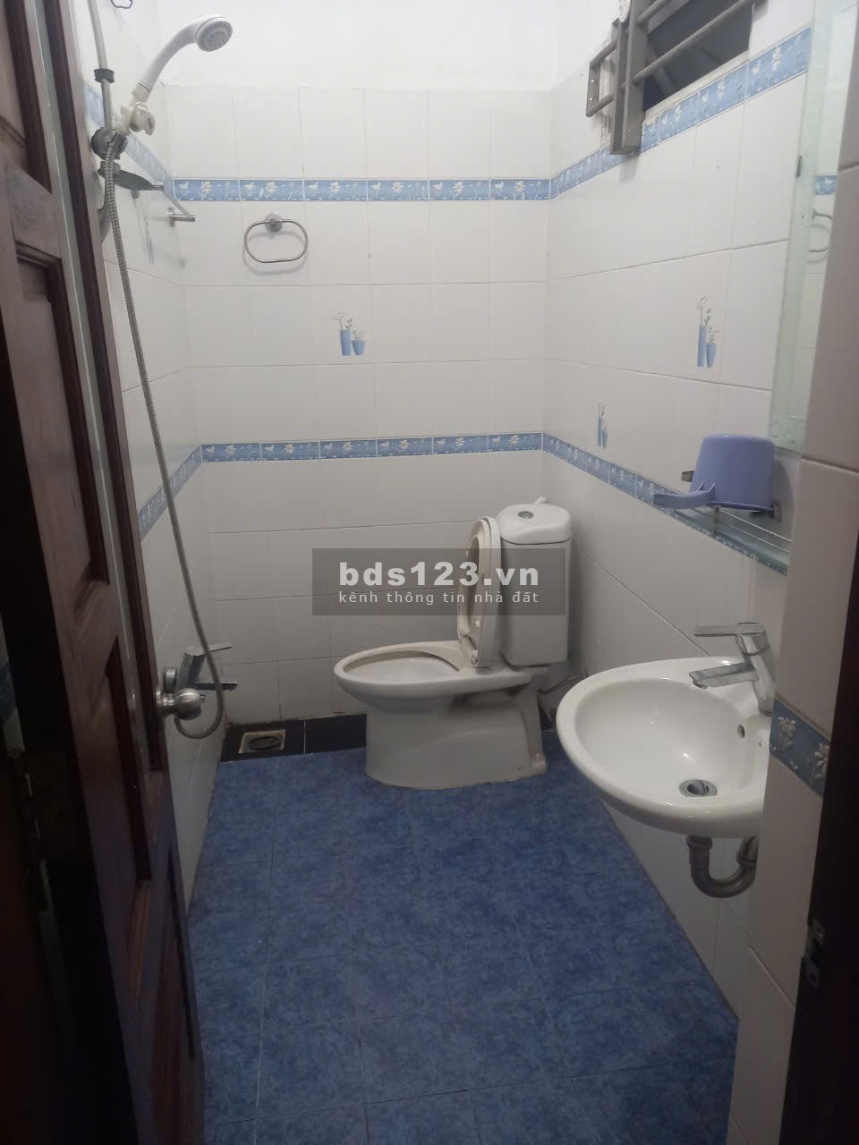 Chung cư Miếu Nổi 5 tầng( thang bộ), P3, Bình Thạnh: 80m2, 3p, 2wc, 10tr, NT