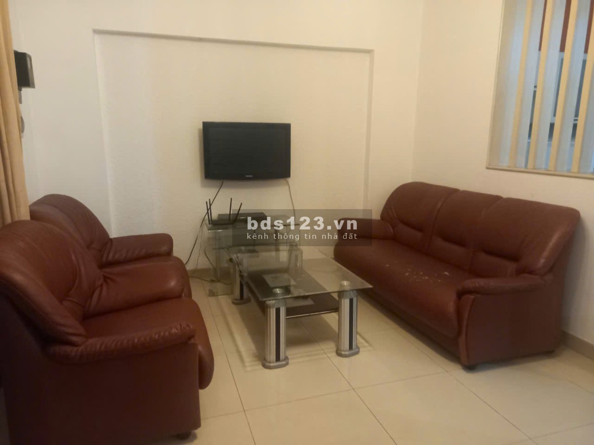 Chung cư Miếu Nổi 5 tầng( thang bộ), P3, Bình Thạnh: 80m2, 3p, 2wc, 10tr, NT