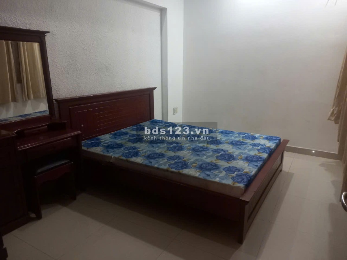 Chung cư Miếu Nổi 5 tầng( thang bộ), P3, Bình Thạnh: 80m2, 3p, 2wc, 10tr, NT