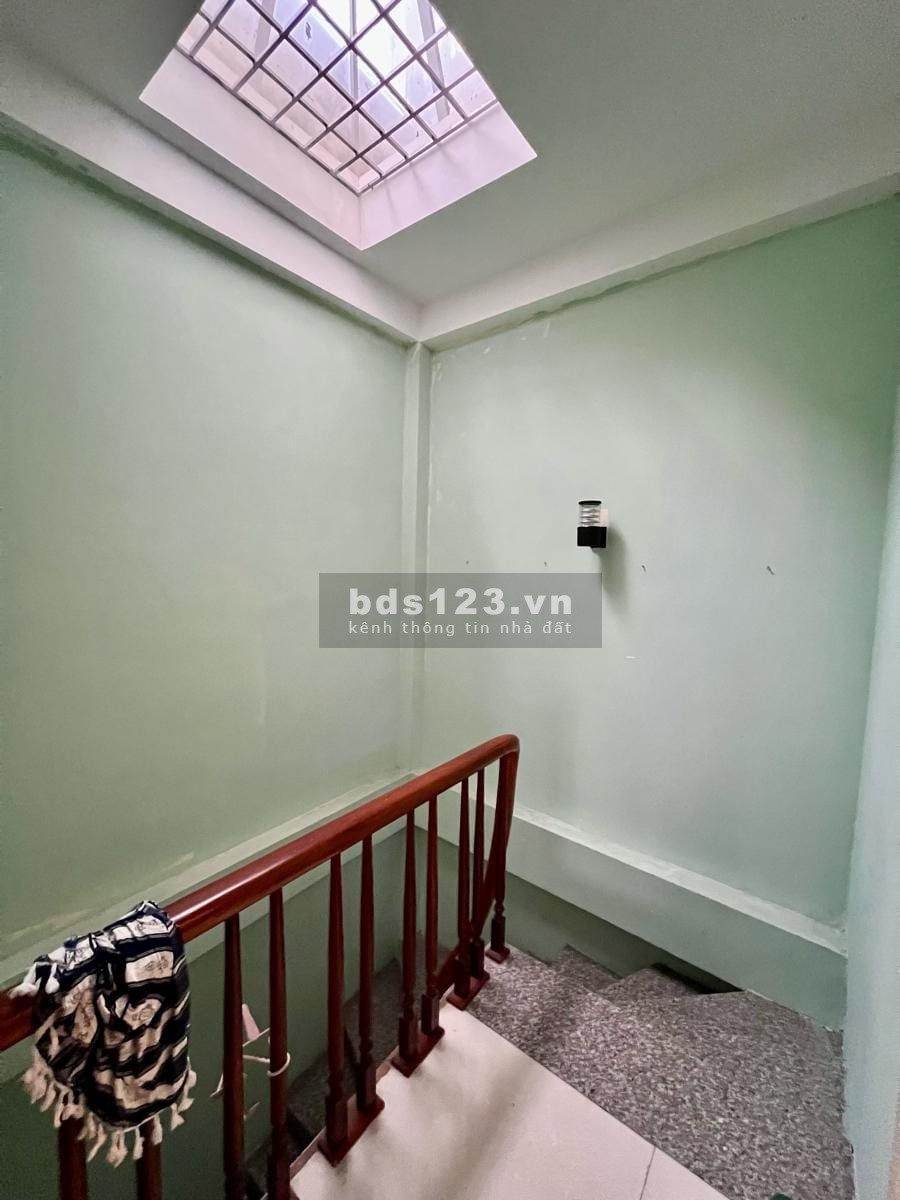CẦN BÁN NHÀ LÊ QUANG ĐẠO NAM TỪ LIÊM 34m2 5TẦNG MT 4m NHỈNH 5 TỶ CĂN GÓC HAI MẶT THOÁNG