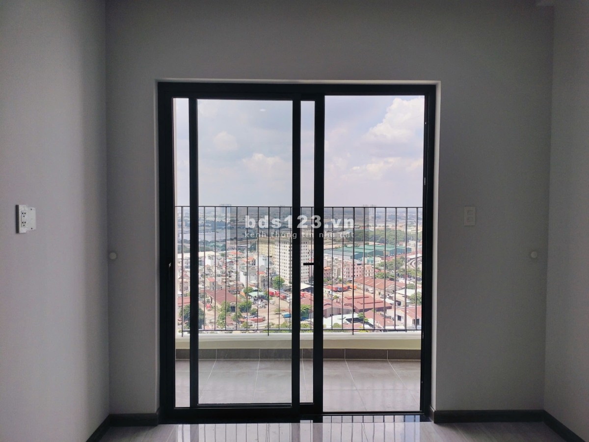 Bán gấp căn hộ Bcons Polygon giá hợp đồng 2.050 tỷ và bao chi phí sang tên