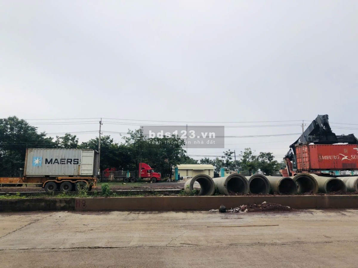 MỞ QUÁN ĂN THUA LỖ NÊN CẦN BÁN GẤP 1640M2 ĐẤT, NGAY KCN, ĐÔNG DÂN, ĐƯỜNG NHỰA 24M. GIÁ 230 TRIỆU