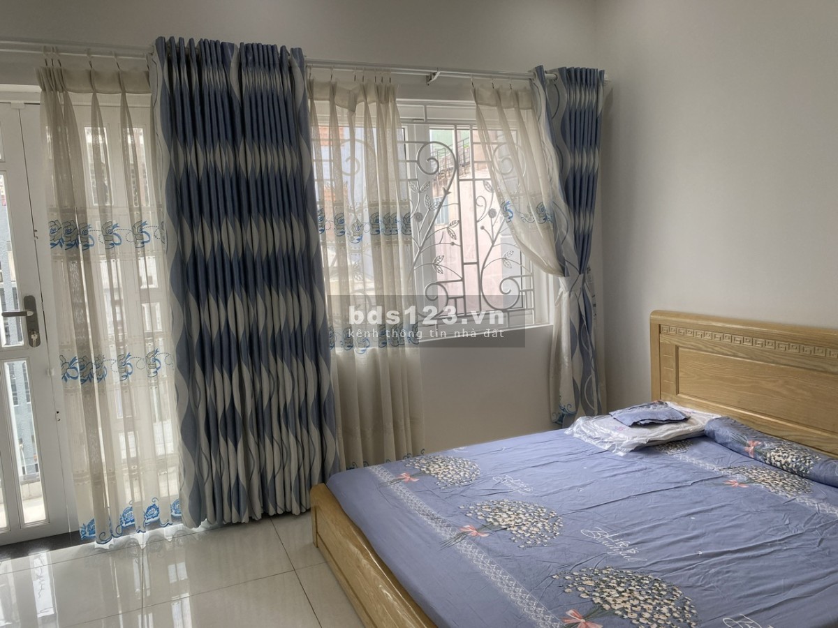 Cho thuê phòng trọ 24m2 mặt tiền đường Sơn Hưng, P12, Tân Bình