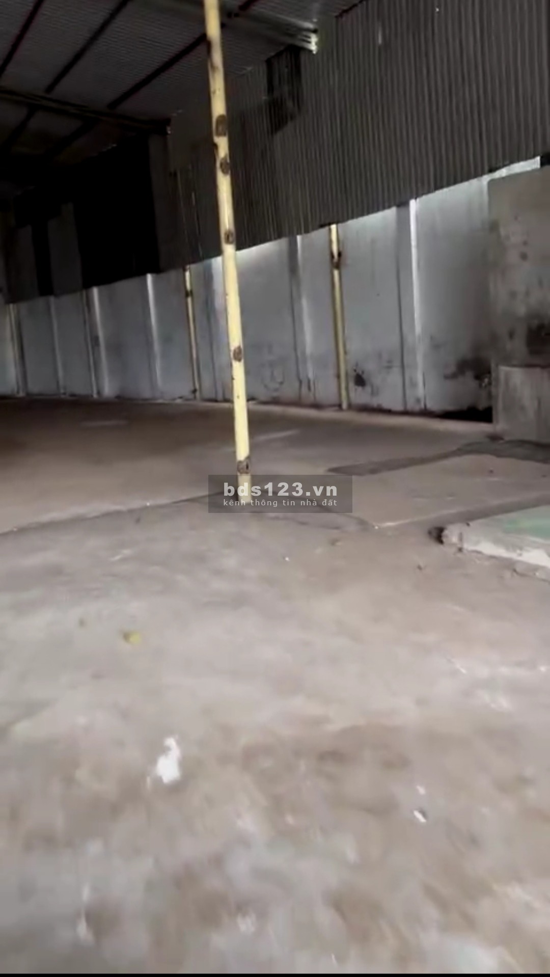 Cho thuê kho xưởng 1.100m2 gần đường Lê Văn Việt, Long Thạnh Mỹ, Quận 9