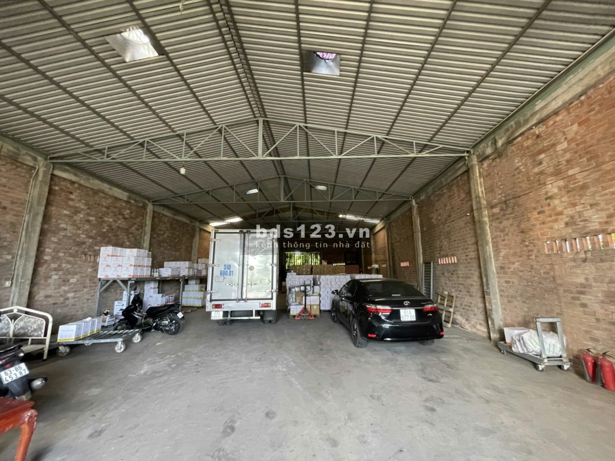 Cho thuê kho xưởng 400m2 Quốc Lộ 1A, Linh Xuân, Thủ Đức
