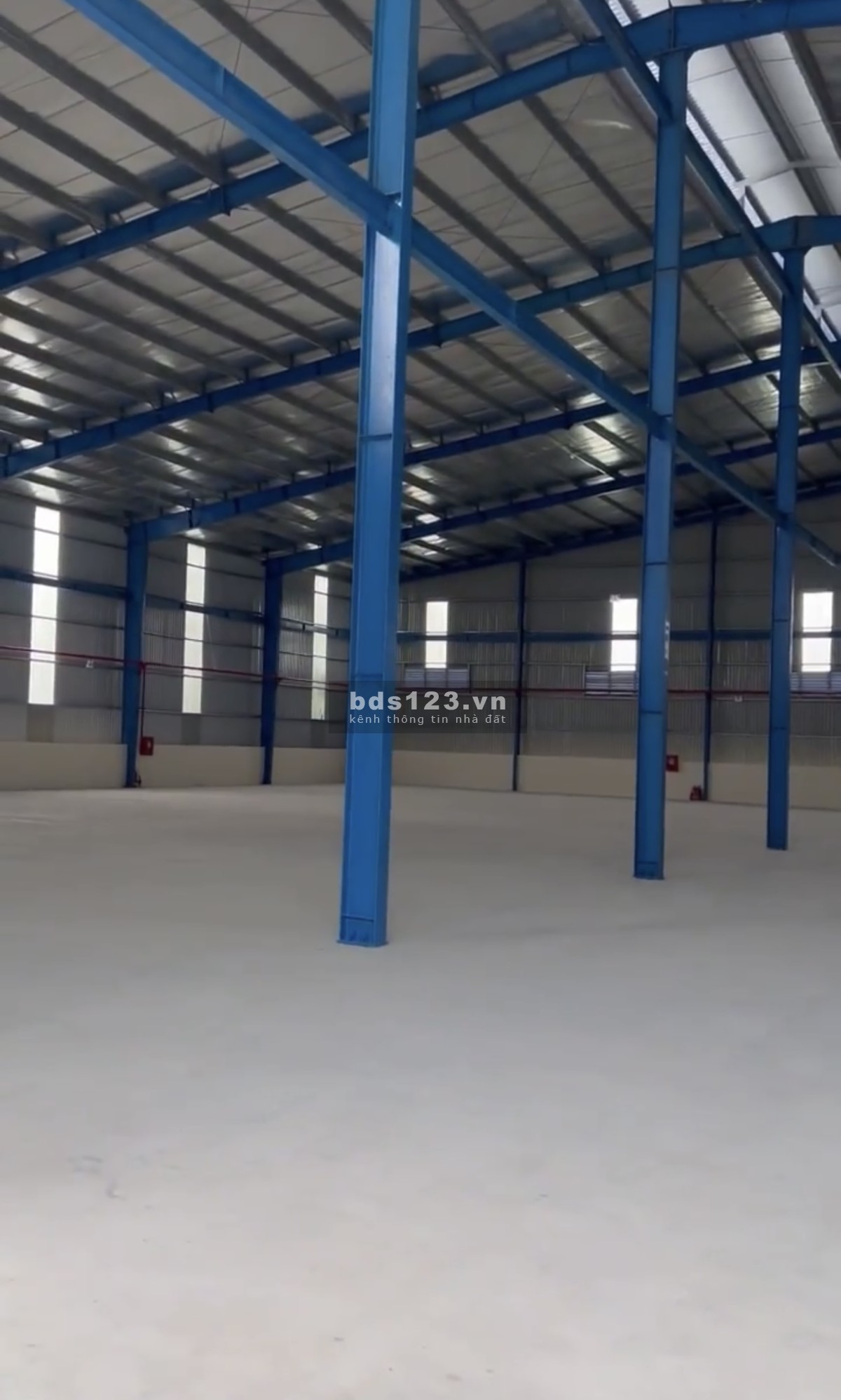 Cho thuê kho xưởng 2800m2 Lã Xuân Oai gần Khu Công Nghệ Cao Quận 9