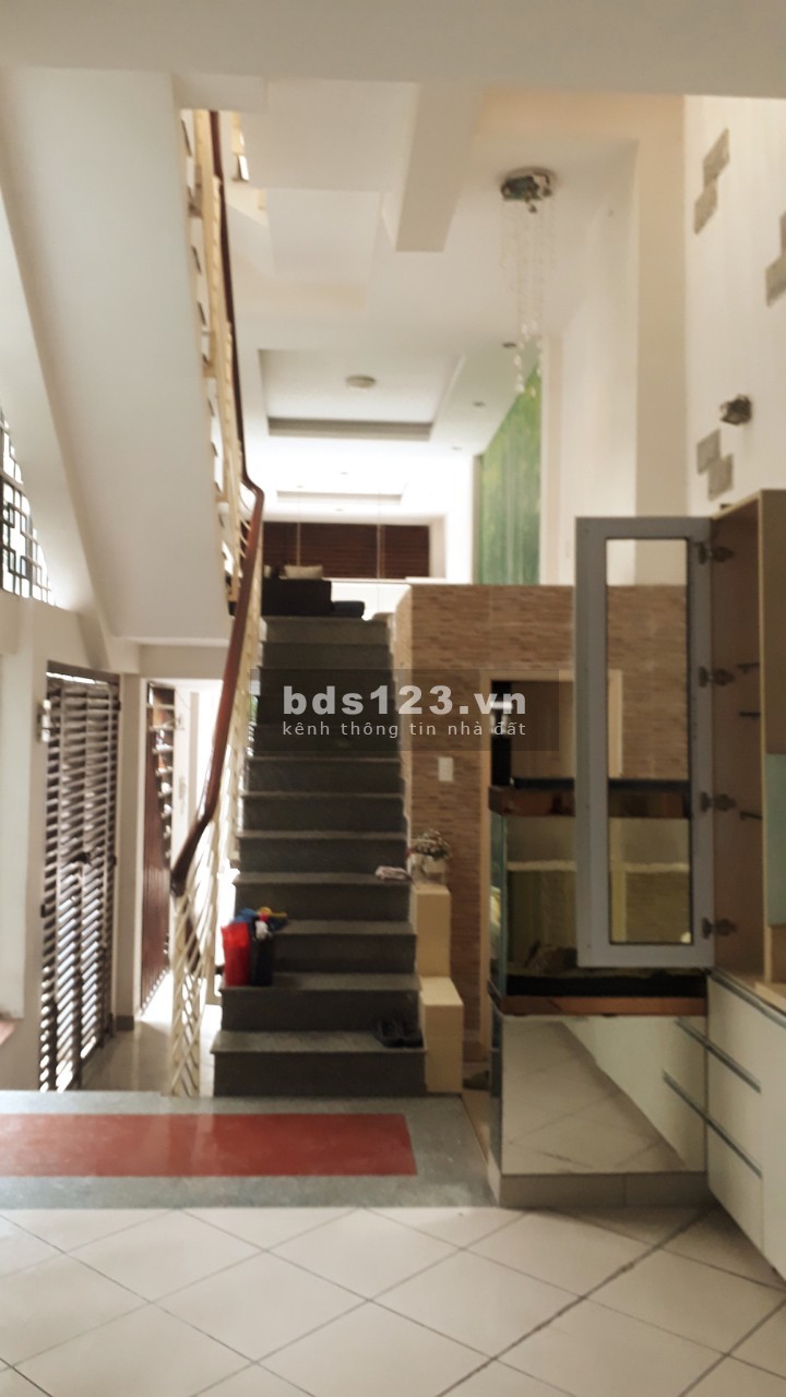 Cho thuê căn hộ nguyên tầng, Phổ quang, P2, Tân bình