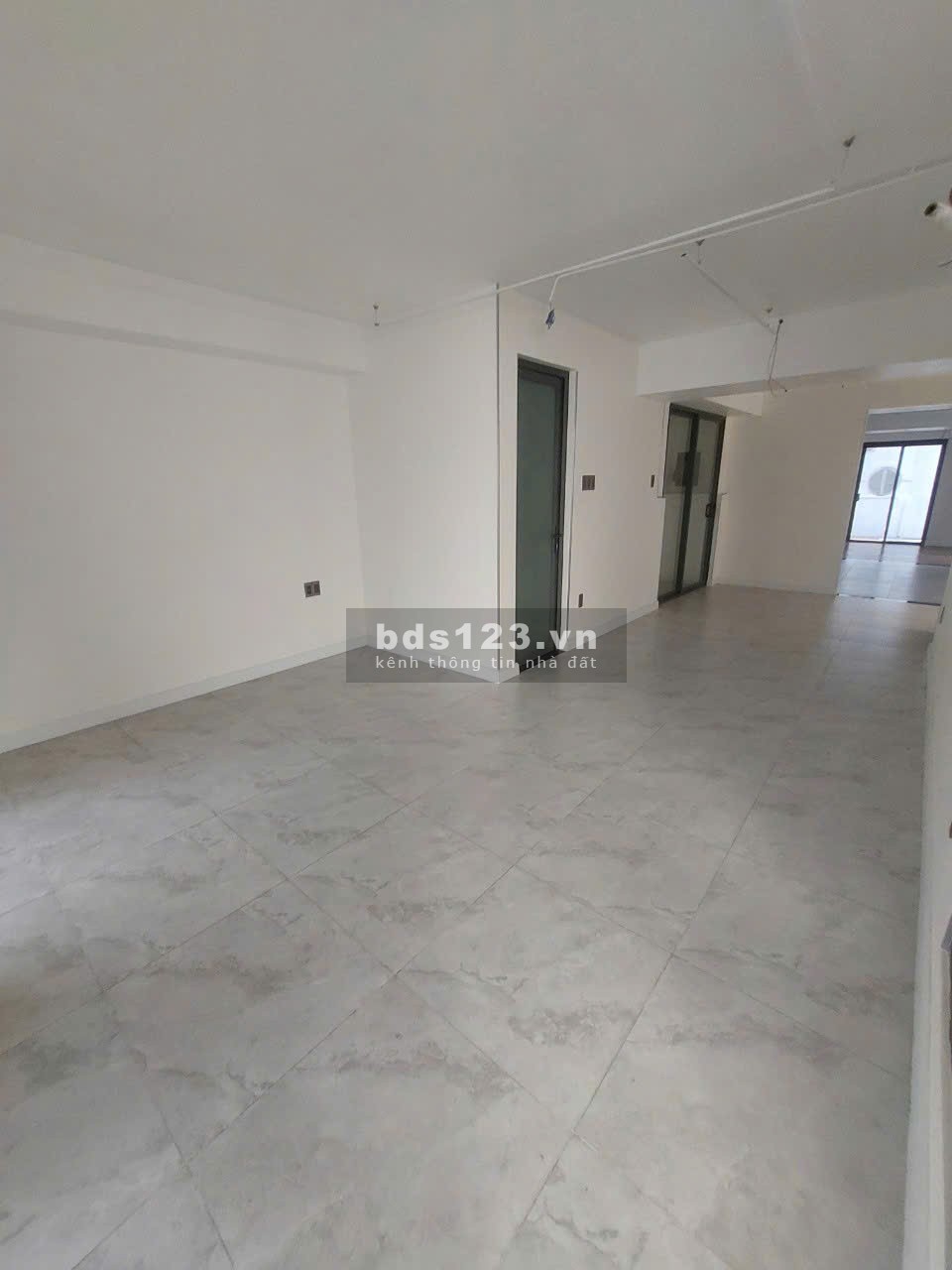 Cho thuê mặt bằng 1 trệt 1 lửng p17 Nguyễn Cửu Vân Bình Thạnh