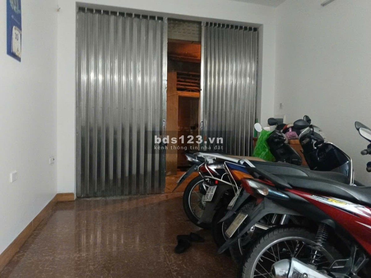 Bán nhà 40m2/ 5 tầng khu vực Vũ Trọng Phụng Quan Nhân, giá bán 6 tỷ 5
