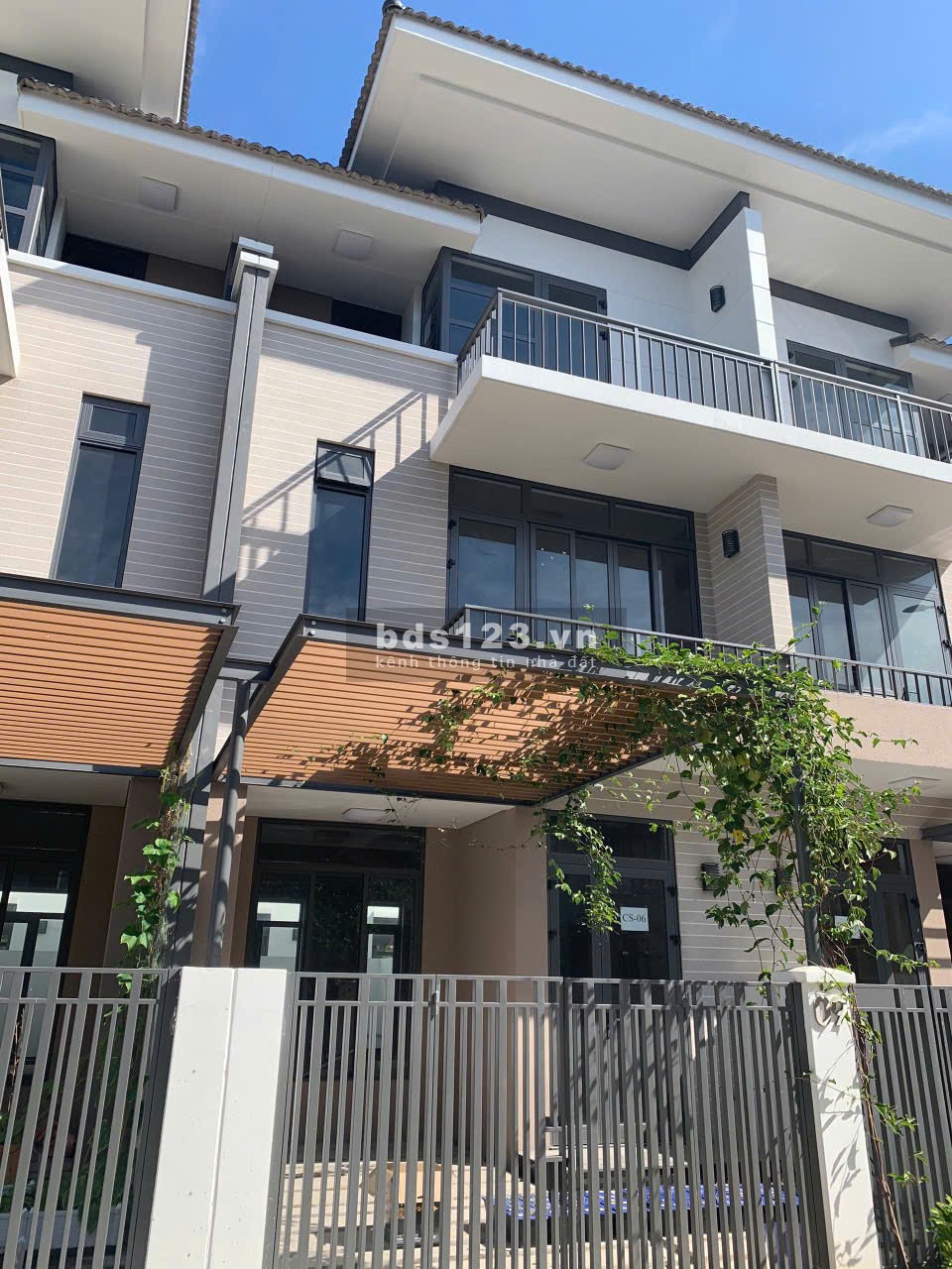 BÁN BIỆT THỰ KHU DÂN CƯ LAVILA, NHÀ BÈ, ĐỦ TIỆN ÍCH, AN NINH 24/24, GIÁ 10,6 TỶ