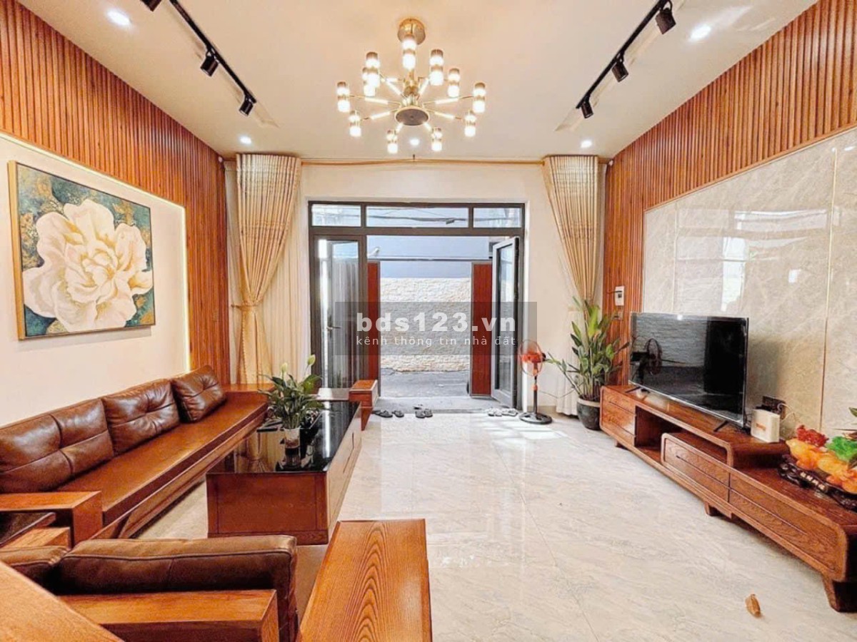 CẦN BÁN NHÀ QUẬN HẢI CHÂU, MT ĐƯỜNG 4M, NHÀ MỚI 3T, 4PN, 3WC,FULL NỘI THẤT VIP, 3TỶ900, 0961375497