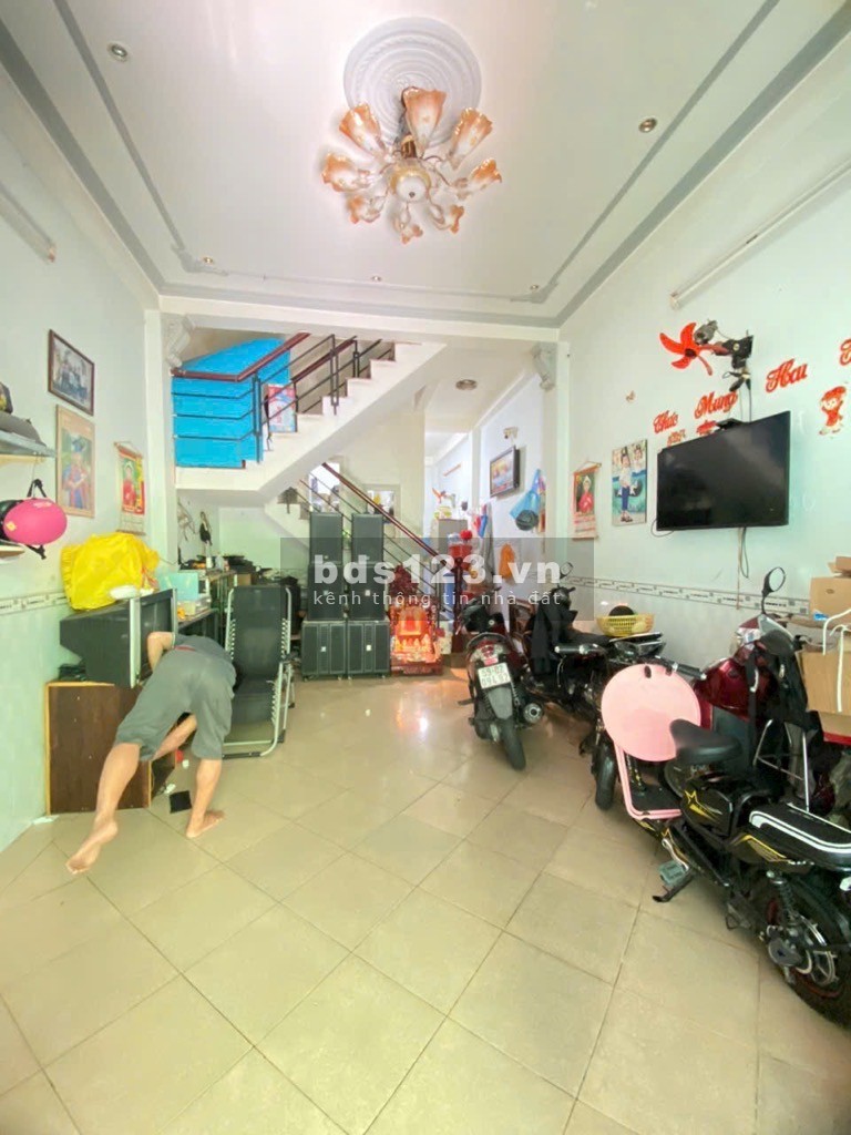 Bán gấp, 2 tầng, 78m2, hẻm 6m, giá chỉ 6,3 tỷ, Lê Văn Thọ, Gò Vấp