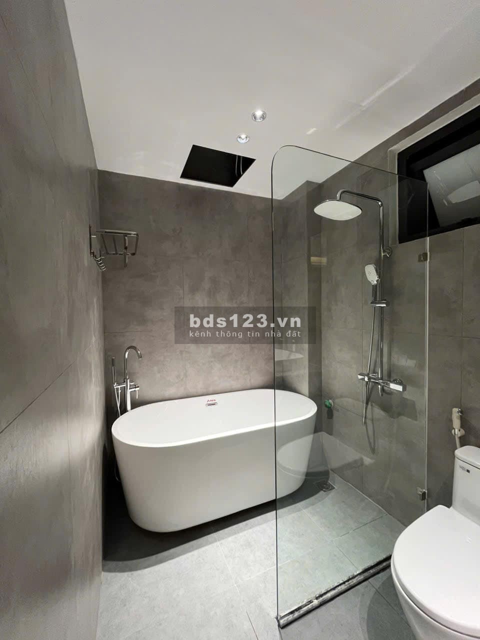 BÁN NHÀ MỚI XÂY XONG 52M2 - NGUYỄN VĂN CỪ, LONG BIÊN - THIẾT KẾ HIỆN ĐẠI, SANG TRỌNG.