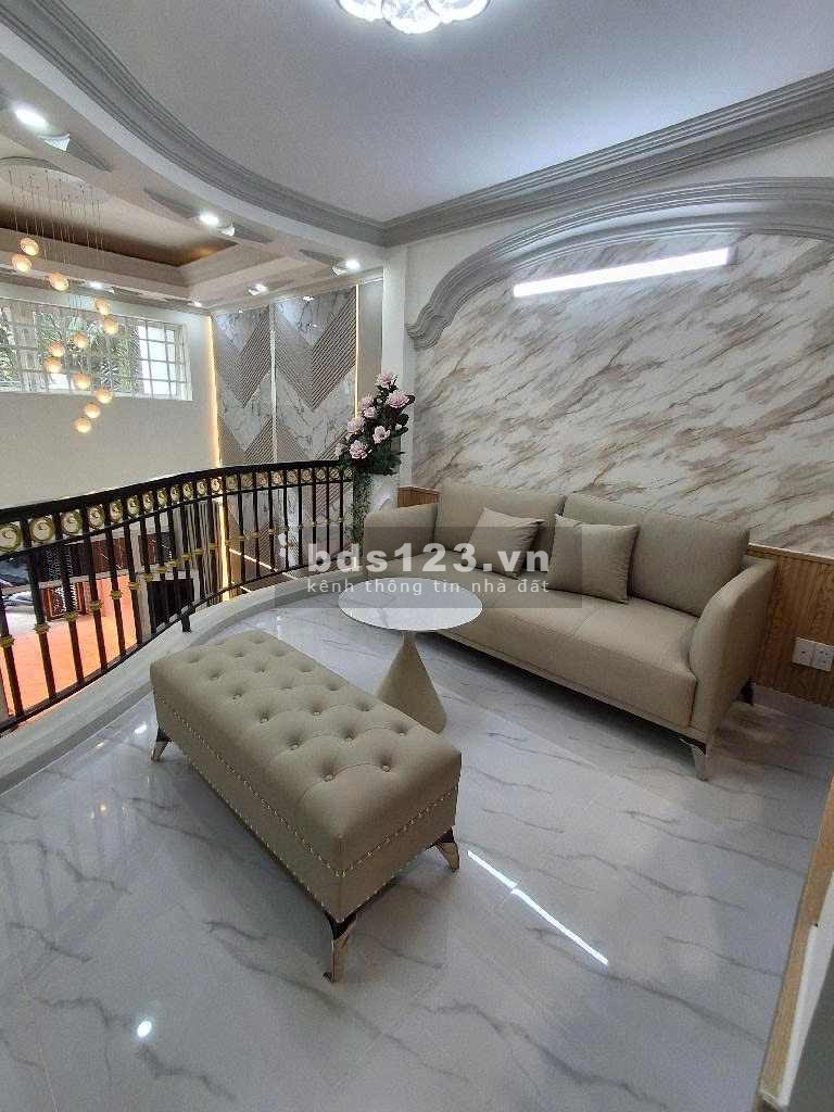 Nhà Phố 5 Tầng Huỳnh Tấn Phát, Quận 7, Hẻm Ô Tô, Chỉ 8.8 Tỷ
