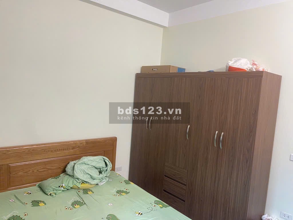 Bán Nhà Đất Tại Long Biên Sổ Hồng Riêng, Giá Rẻ 09/2024