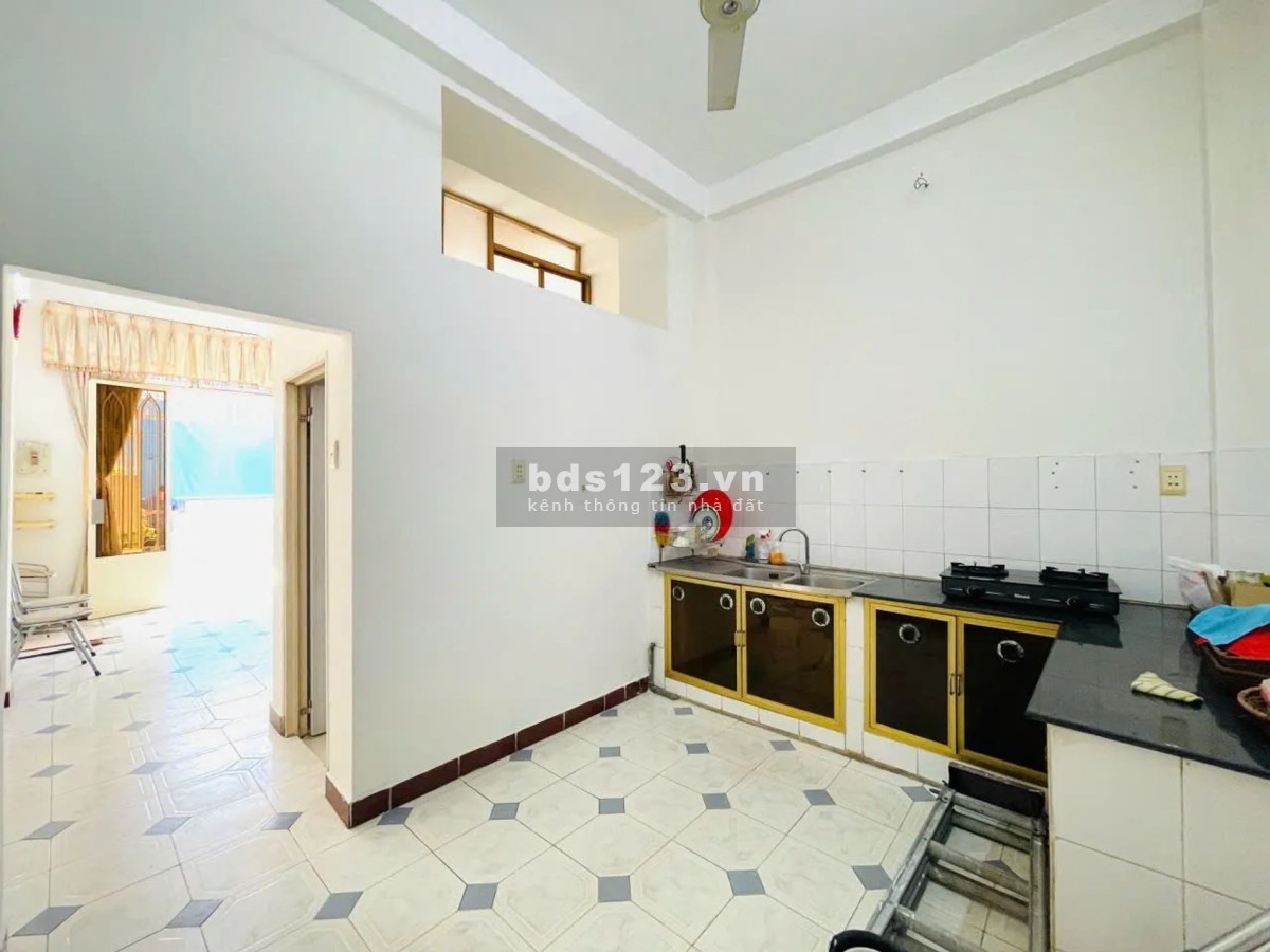 Nhà Nguyễn Thượng Hiền P5 Bình Thạnh 35m2 x 2T HXH 2PN 2WC, chỉ 5 tỷ 7 ( TL)