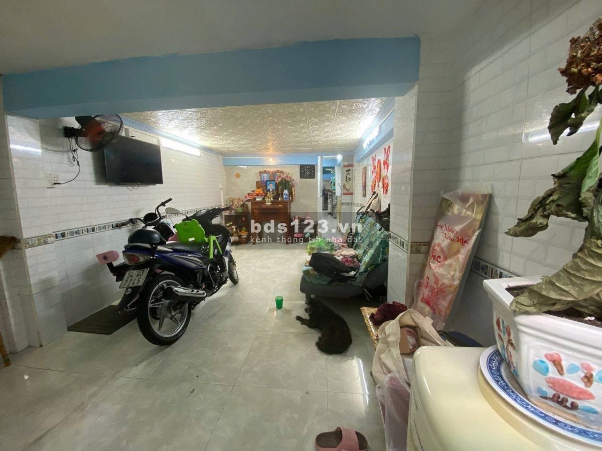 BÁN NHÀ RẺ CÓ 1-0-2 NGAY TRUNG TÂM TP.HCM, DT 60M2 - GIÁ CHỈ 93 TRIỆU/M2