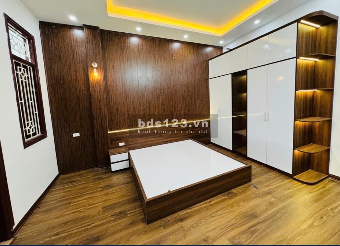 MẶT PHỐ TƯƠNG LAI - NHÀ DÂN XÂY CÒN MỚI ĐẸP - SỔ PHÂN LÔ - SÂN RIÊNG - FULL ĐỒ - Ở SƯỚNG.