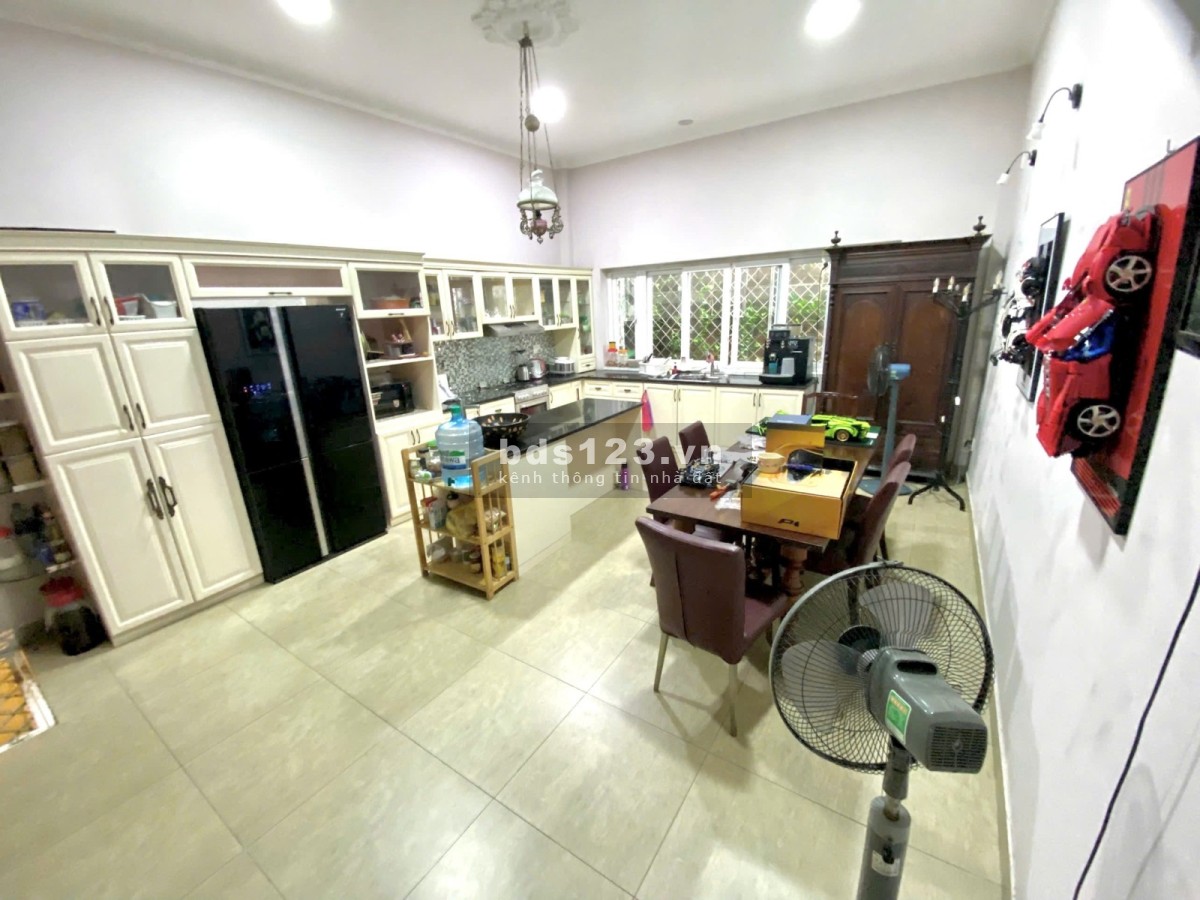 Bán nhà cho Con du học, khu VIP View sông, đường 10m, ngay Lê Văn Lương, Q7. Sd 188m2. Nhỉnh 17 tỷ.