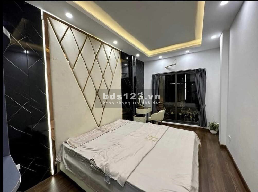 SIÊU PHẨM HIẾM BA ĐÌNH PHÂN LÔ NGÕ THÔNG Ô TÔ TẶNG FULL NỘI THẤT