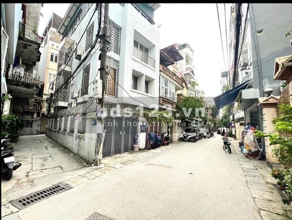 VIP CẦU GIẤY - SÁT TÂY HỒ - PHỐ LẠC LONG QUÂN- MẶT NGÕ Ô TÔ TRÁNH NHAU - NGÕ THOÁNG THÔNG TỨ TUNG