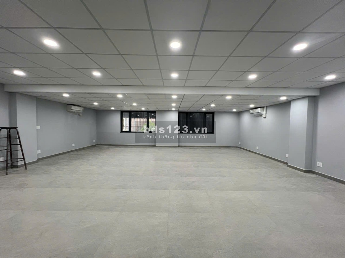 Cho thuê văn phòng 90-92 Nguyễn Thanh Sơn (đối diện cổng vào chung cư Vista Verde)