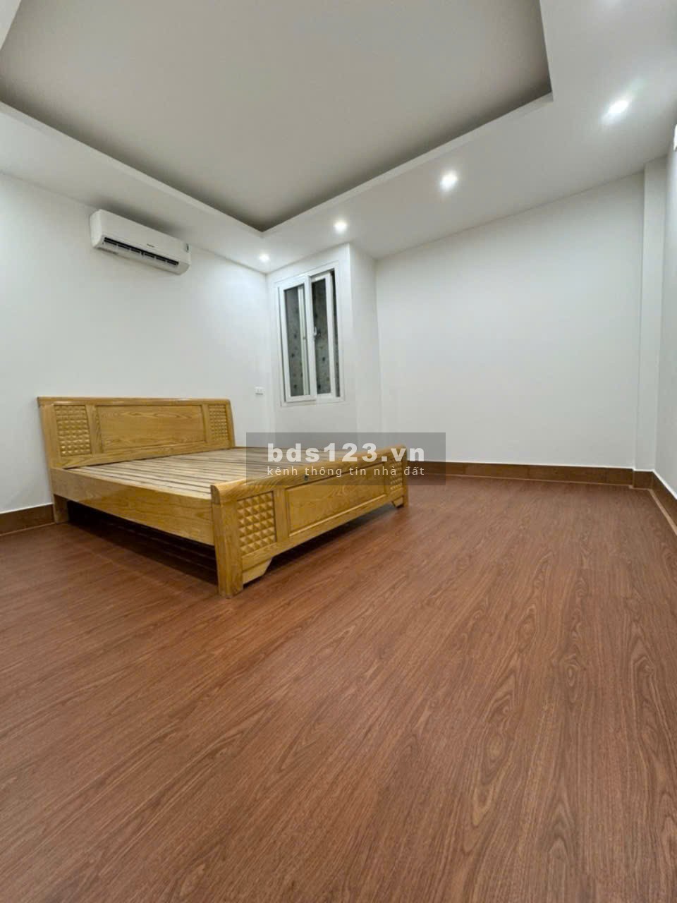 Bán nhà phân lô LK KĐT Văn Khê, 50m2, 5 tầng, 12.x tỷ