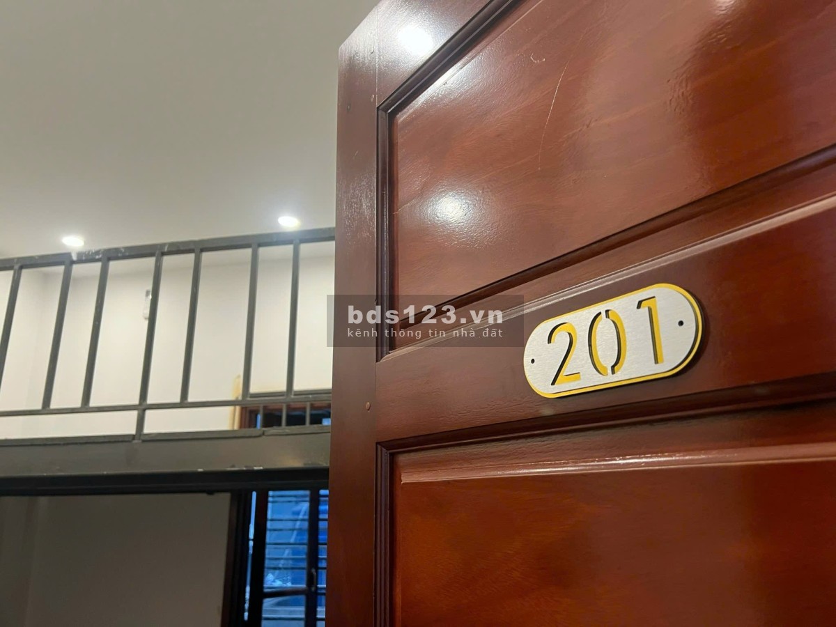 BÁN NHANH GÀ ĐẺ TRỨNG VÀNG TẠI TRẦN THÁI TÔNG- Ô TÔ ĐỖ TRONG NHÀ - DÒNG TIỀN ỔN ĐỊNH