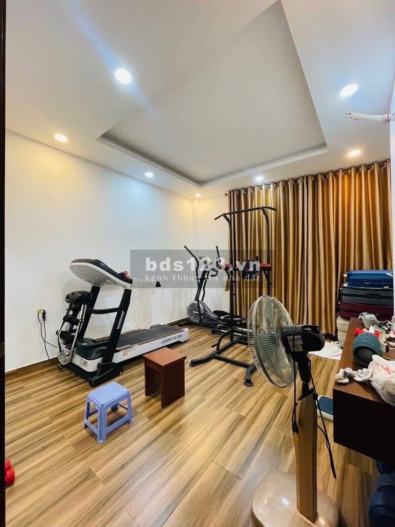 Bán nhà 4 tầng Nguyễn Thị Thập, phường Tân Phú, 60m2 (5m x 12m) giá 9.4 tỷ