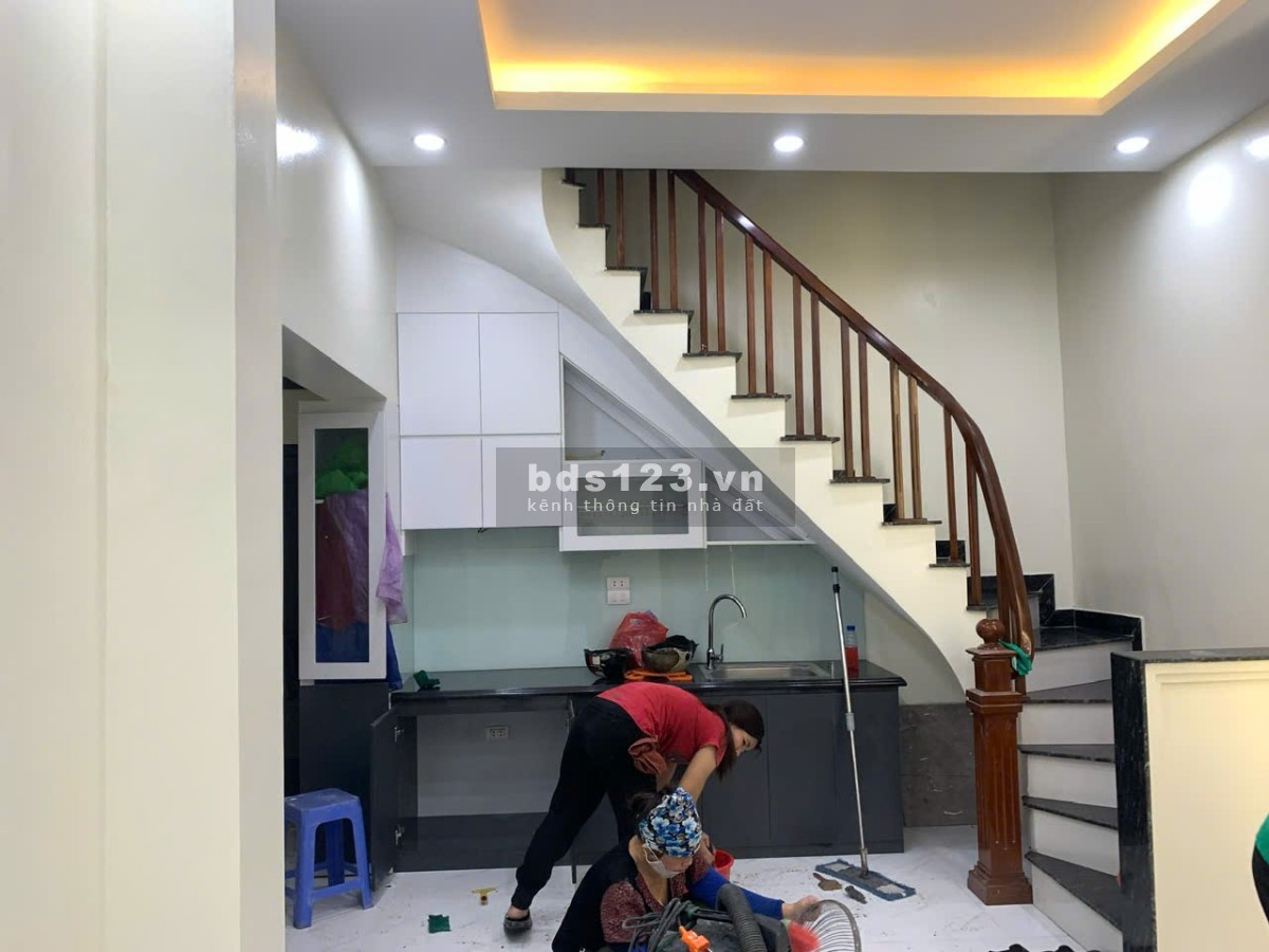 HIẾM NHÀ BÁN QUAN THỔ 3 ĐỐNG ĐA 35M2X4T NGÕ THOÁNG GIÁ 4,9 TỶ